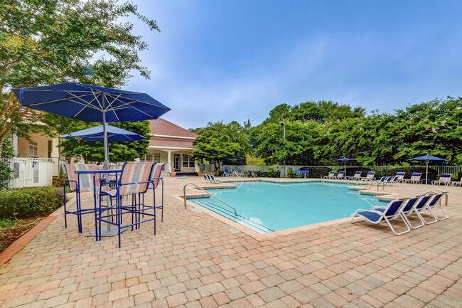 Manchester at Wesleyan Resort Style Pool