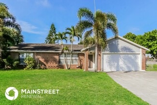 253 SW Tulip Blvd, Port Saint Lucie, FL 34953