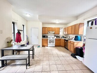 10 S Huntington Ave, Boston, MA 02130