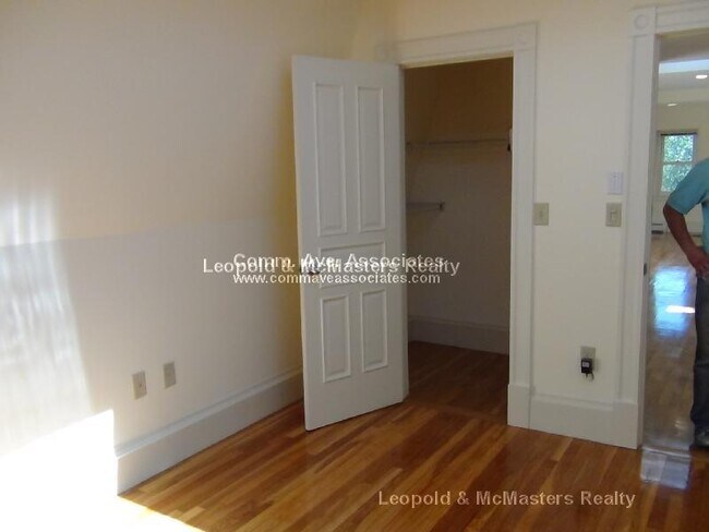 195 Commonwealth Ave unit 5, Boston, MA 02116 - photo 3