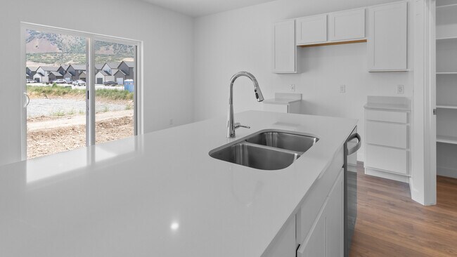 823 N 1860 E, Salem, UT 84653 - photo 5