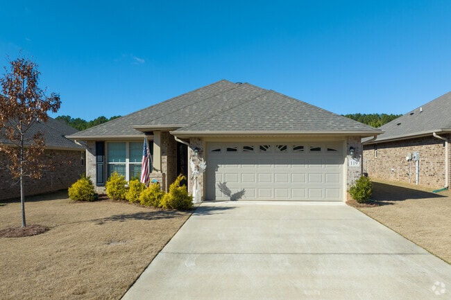 Garden homes are in Ashville Alabama.