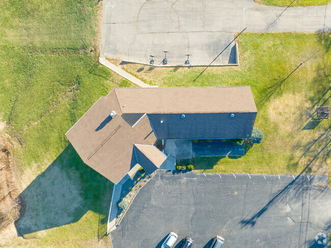 This school serves 24 students in grades kindergarten through 8th.