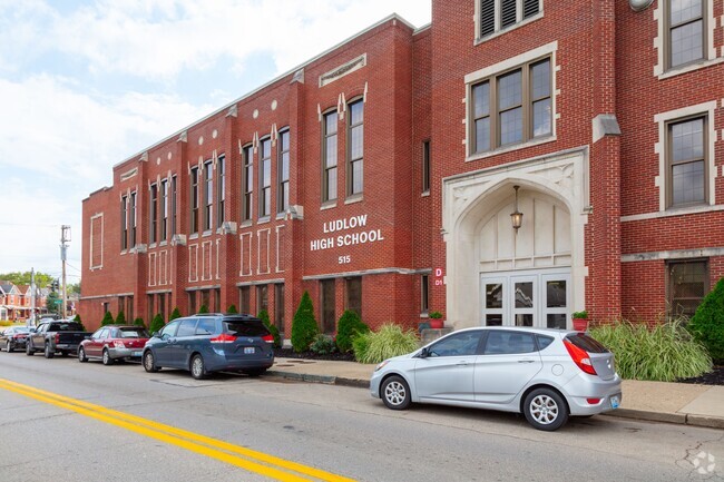 Ludlow High School serves students in the Covington community.