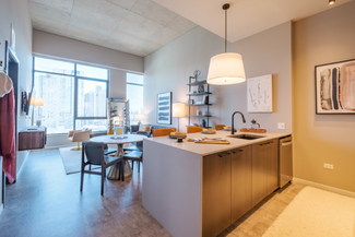 34 N Sangamon St, Chicago, IL 60607