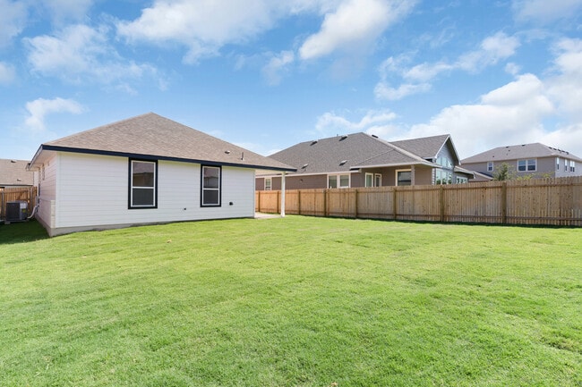 410 Raleigh Dr, Georgetown, TX 78633 - photo 2