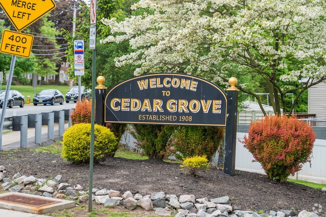 Cedar Grove is a cozy community that is easy to drive through when commuting.