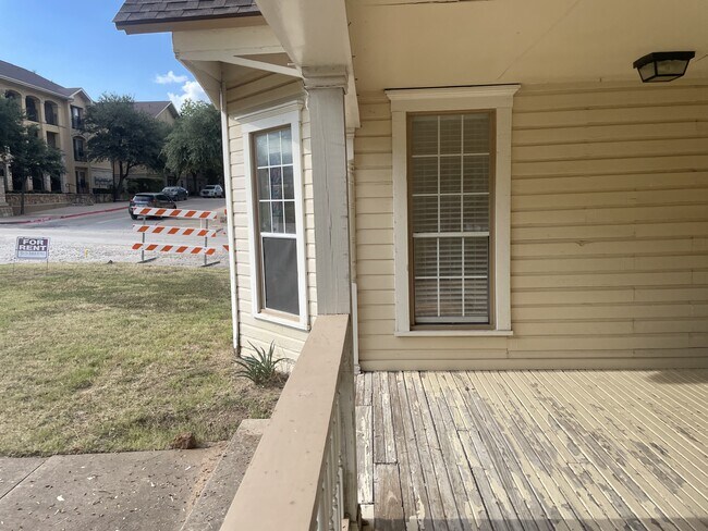 424 Fry St unit B, Denton, TX 76201 - photo 4