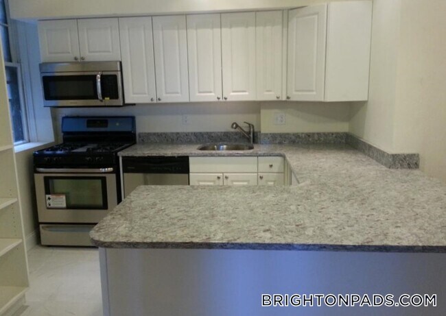 2001 Commonwealth Ave unit 5, Boston, MA 02135 - photo 7