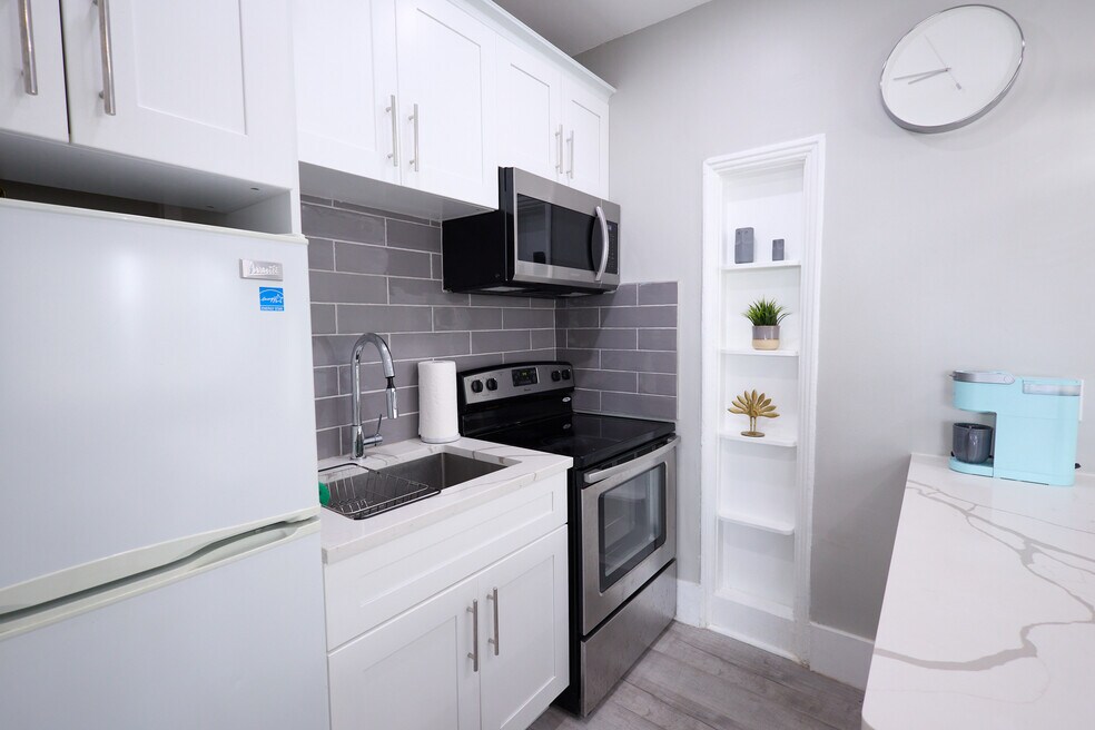 730 8th St unit 2, Miami Beach, FL 33139 - photo 1