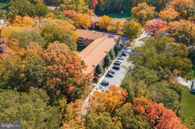 100 Campbell Cir unit D11, Downingtown, PA 19335 - photo 2