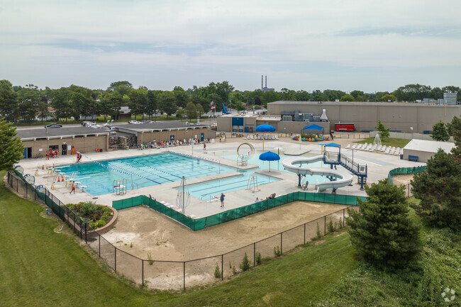 The Kennedy recreation center in Trenton offers swimming, a splash pad, and hockey rinks.