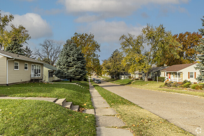 Enjoy living near the Wessel Park in Edgewood District.