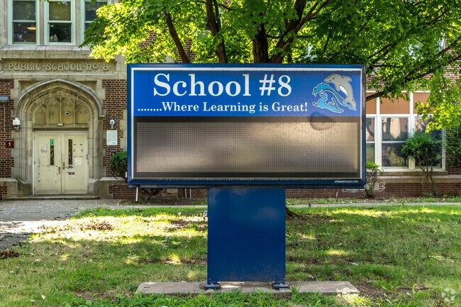 With 16 teachers and 1 counselor, School No 8 in Clifton offers strong support for its students.