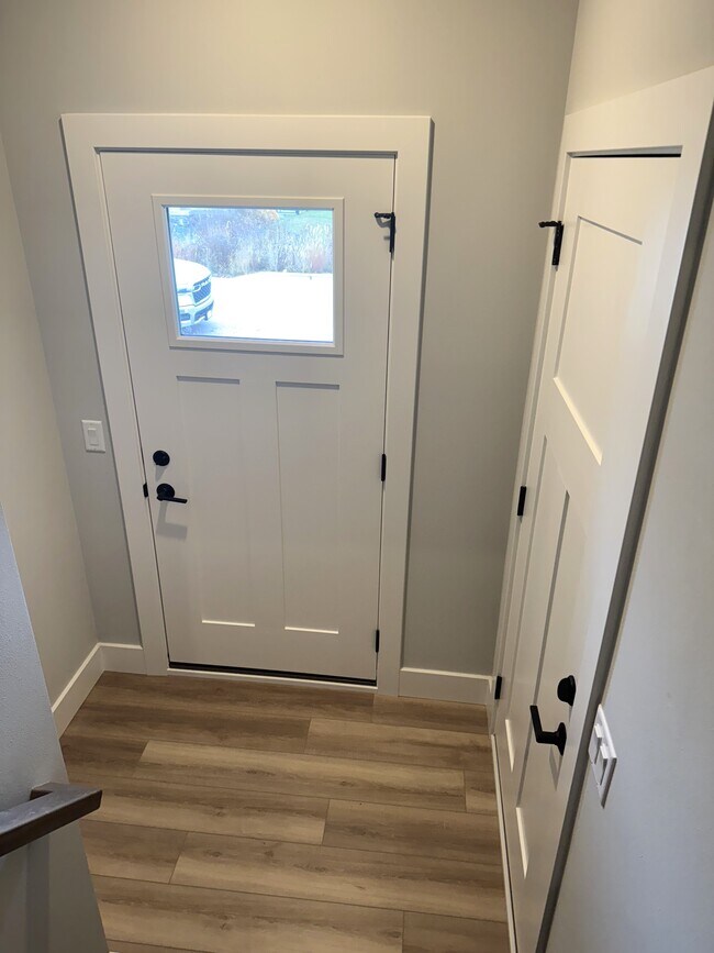 2798 Endive Dr unit 1, Fitchburg, WI 53711 - photo 4