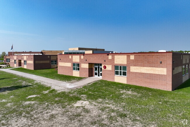 Big Woods Elementary School serves grades 1-4.