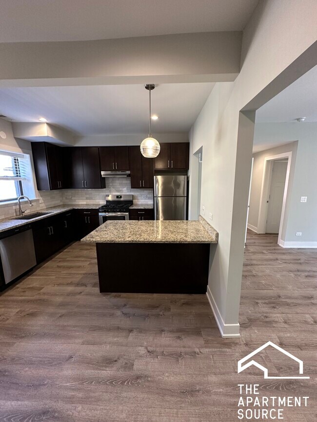 1142 Maple Ave Unit 3, Evanston, IL 60202