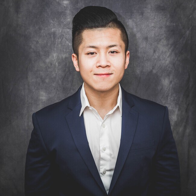 Agent Photo