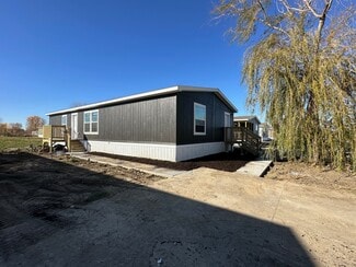 3606 Warren Ct, Bellevue, NE 68005