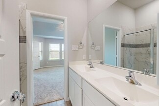 730 Hidden Feather Dr, Lavon, TX 75166