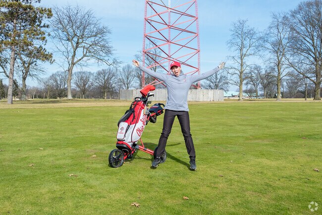 The residents of Cranbrook have an easy access to The Ohio State University Golf Course.