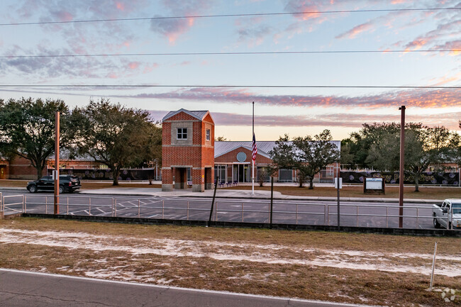 Bell Elementary School is an award winning Florida school.