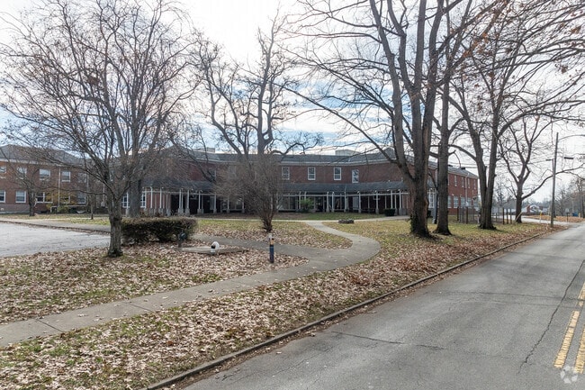 The student population of Scapa at Bluegrass is 277 and the school serves 4-8.