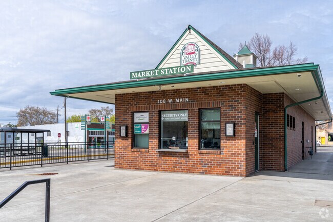 Valley Transit provides buses for the residents of College Place.