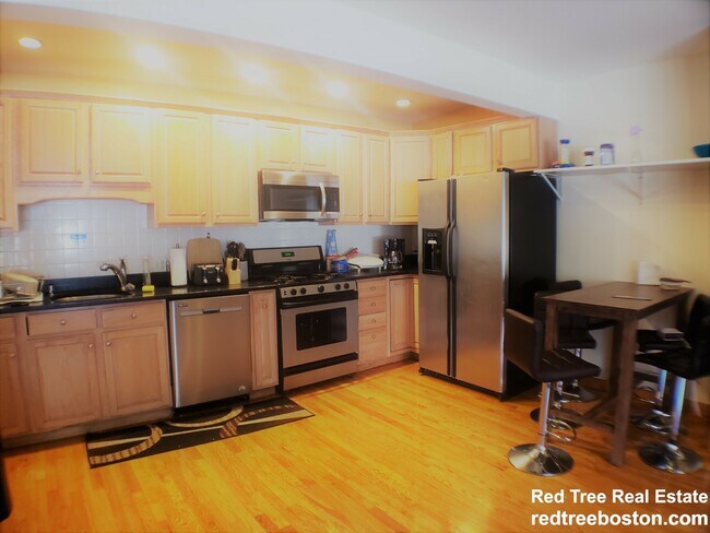 29 Sutherland Rd unit B, Boston, MA 02135 - photo 7
