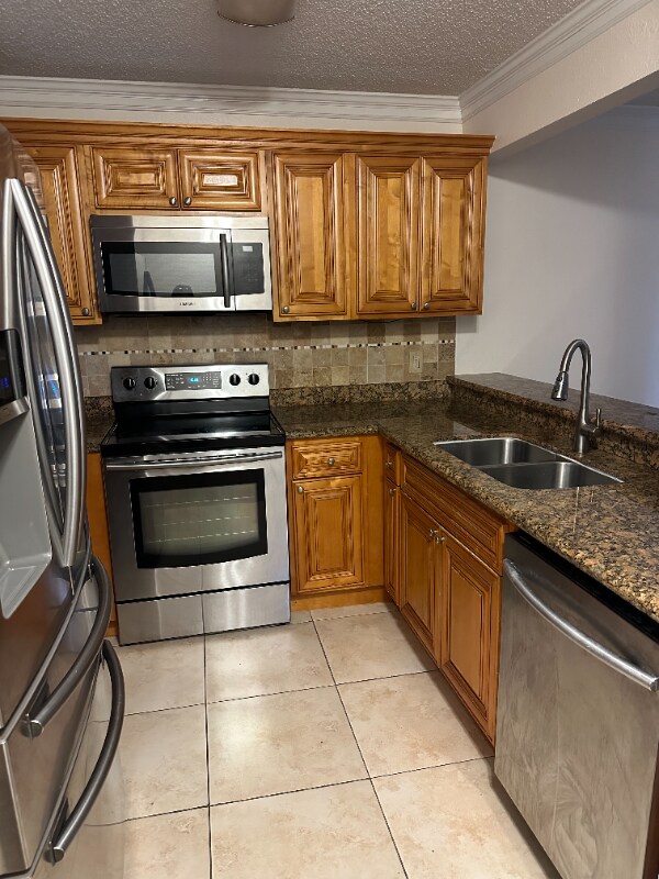 1561 Balfour Dr, Royal Palm Beach, FL 33411