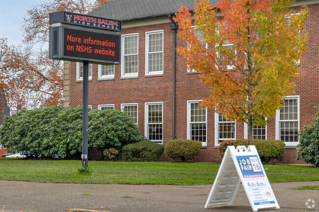North Salem High School, Salem OR Rankings & Reviews - Homes.com