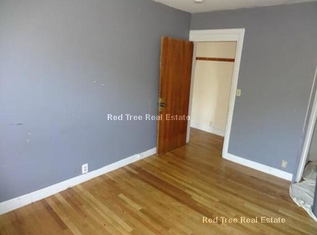 682 Parker St unit 2, Roxbury Crossing, MA 02120 - photo 5