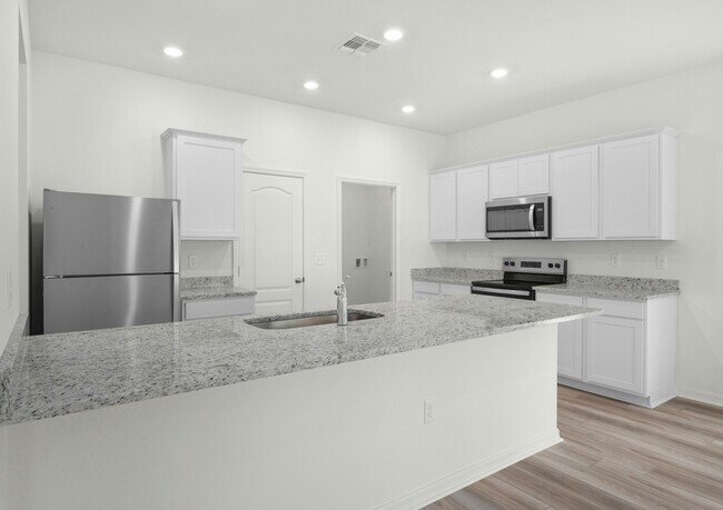 13390 Tula Loop unit 37002006, Astatula, FL 34705 - photo 3