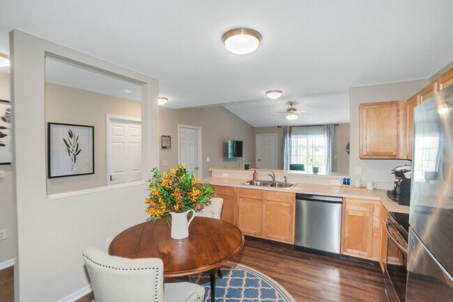 Redwood Findlay, Findlay, OH 45840 - photo 3