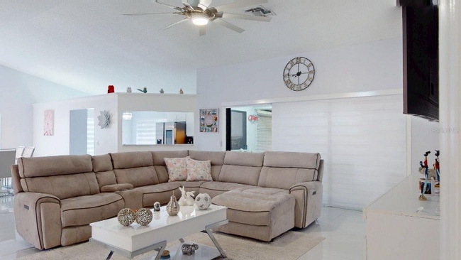 8141 Golf Club Ct, Hudson, FL 34667 - photo 5