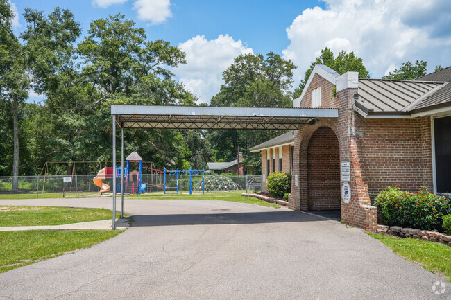 Families appreciate Rawls Springs for its community and family-oriented atmosphere.