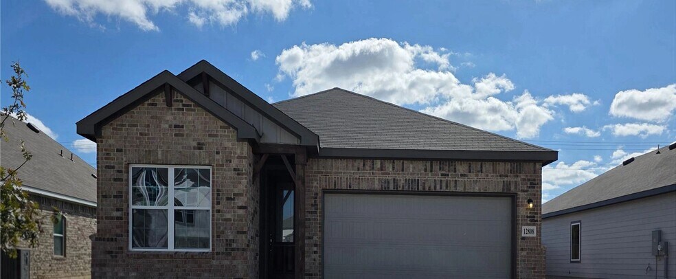 12808 Hill Plains Dr, Schertz, TX 78154 - photo 1