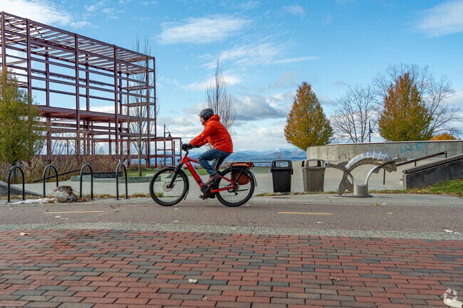 Biking trails wind through Burlington’s scenic New North End neighborhood.