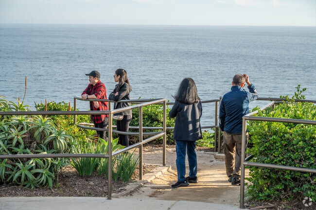 Trails in North Laguna offer panoramic views of the ocean from the points of each park bay.