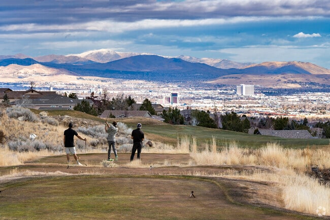 Arrowcreek is ideal for those who love golf and want priority tee times.