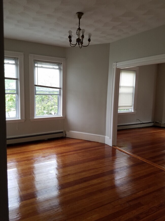 77 Walnut St unit 1, Brookline, MA 02445 - photo 4