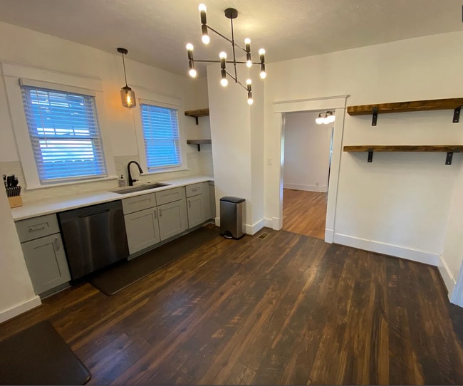 1212-C Mcchesney Ave unit B, Nashville, TN 37216 - photo 3