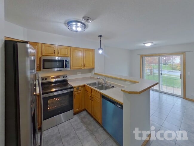 13758 Flay Ave N, Hugo, MN 55038 - photo 6