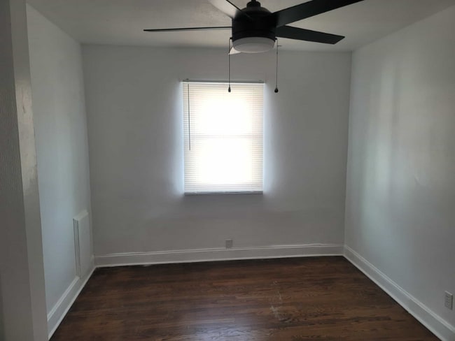 1210 E Broad St unit B, Gadsden, AL 35903 - photo 4