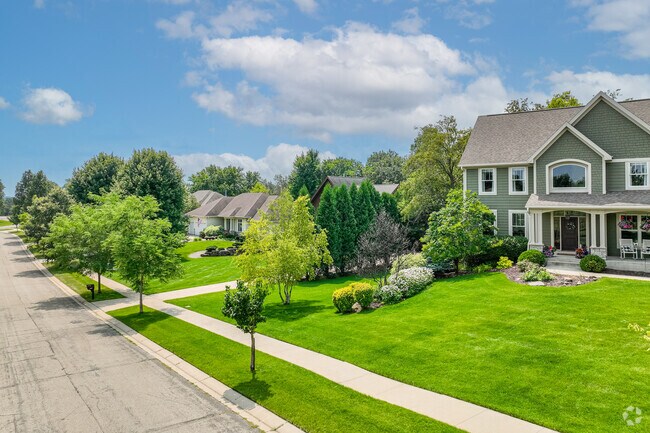 Folks living in Baihly Meadows tend to up keep their gardens to look nice and orderly.
