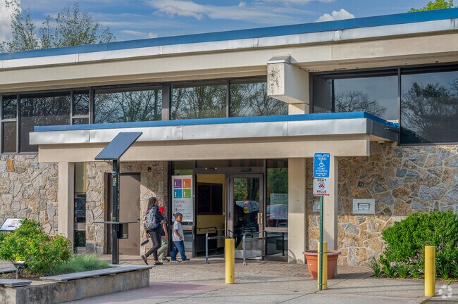 The Fairfield Woods Branch Library serves the neighborhood in Brooklawn-St. Vincent.