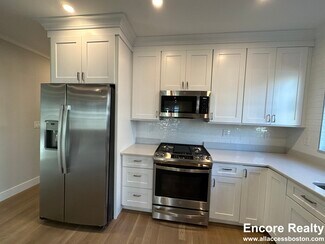 295 Lamartine St Unit 1, Boston, MA 02130