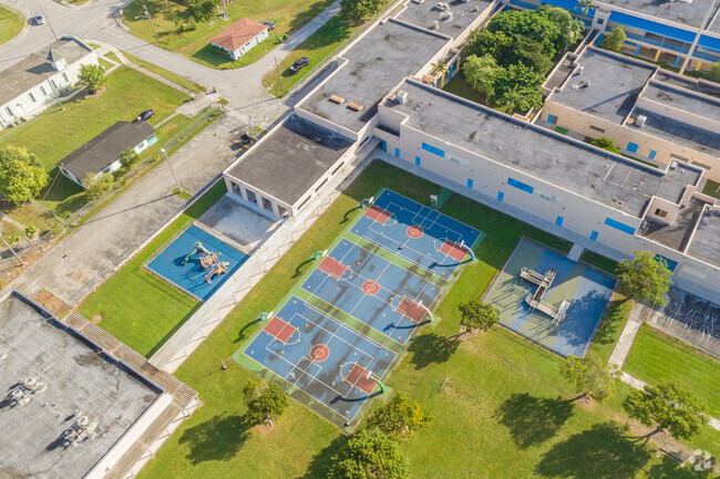 Laura C. Sanders Elementary School in Homestead, FL has fun amenities for students.