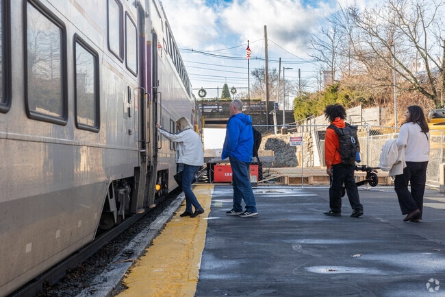 Residents can quickly travel to Downtown Boston via the MBTA in Downtown Franklin.