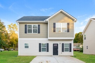 5613 Phillips St, Charlotte, NC 28269